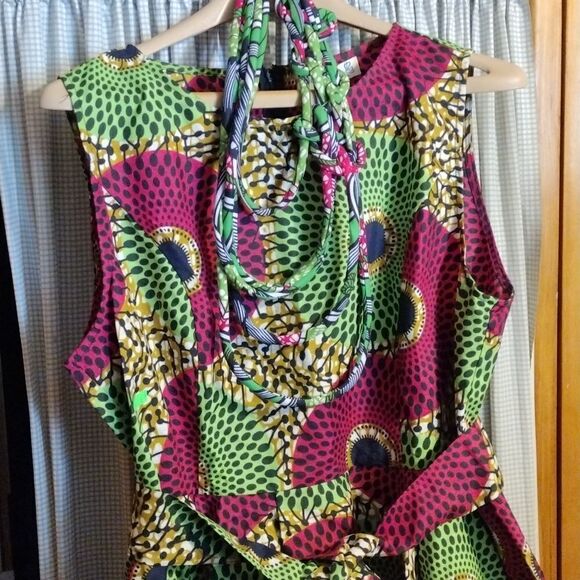 Shenbolen dress  - Picture 2 of 6